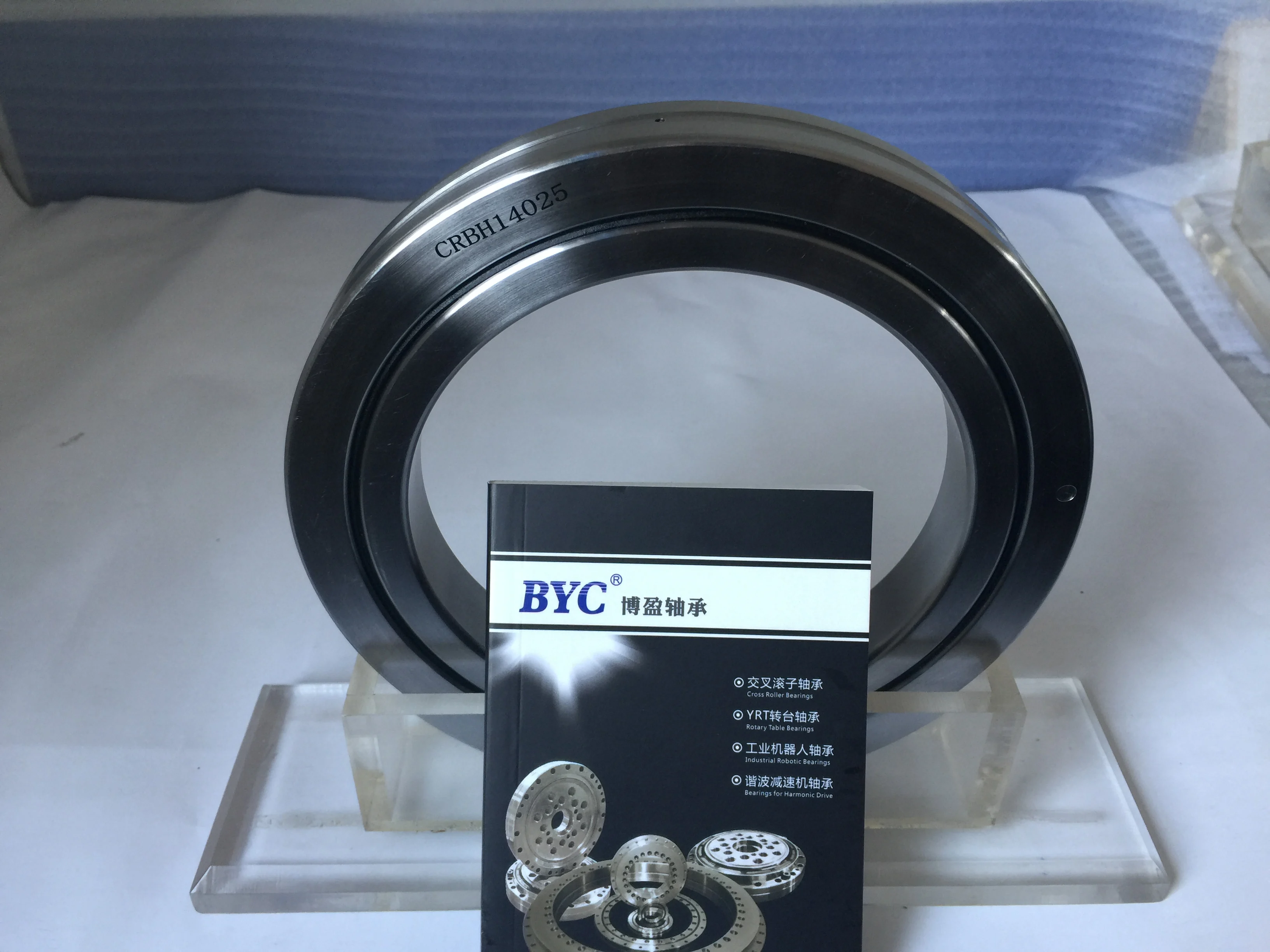 Robot arm  AGV Cylindrical bearing  CRBH10020AUUT1