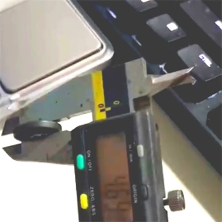 WT manufacturer wide edge 4 holes army green 19mm 30L resin button for garment