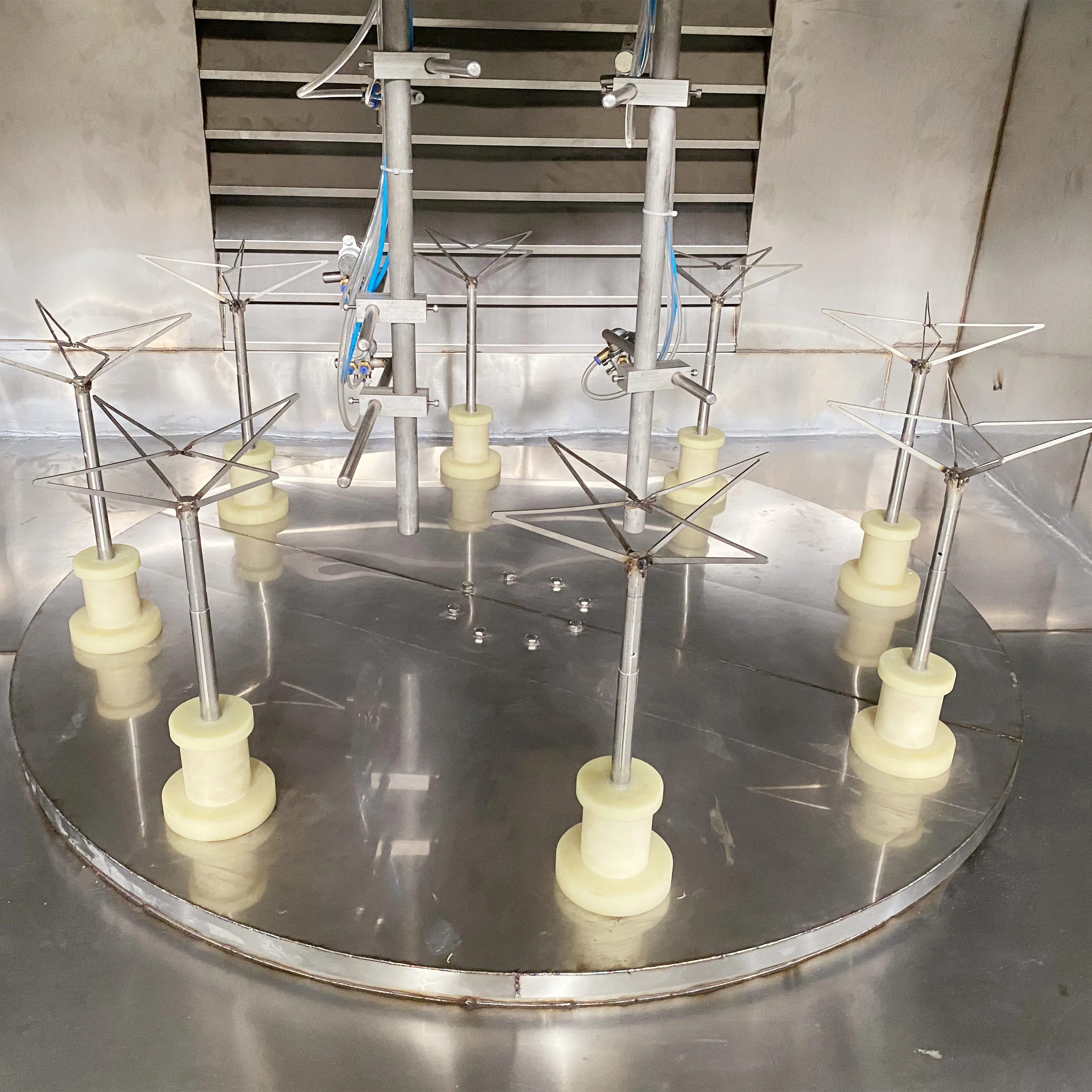 Factory Hot Sale Ceramic Tableware Cups/Bowls/Plates Spray Glaze Cabinet Machine