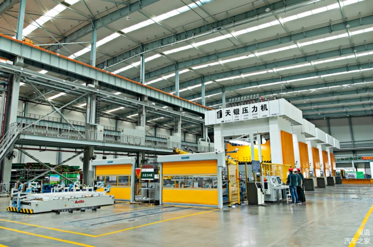 Automotive Truck pickup Bus vehicles welding assembly Line equipment