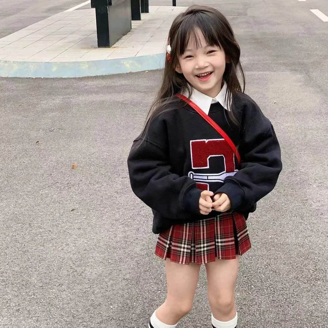 2025 Winter  Children Girl Black Sweatshirt + Red Plaid Pleated Skirt 2 Pcs Fashion Set 2-6t