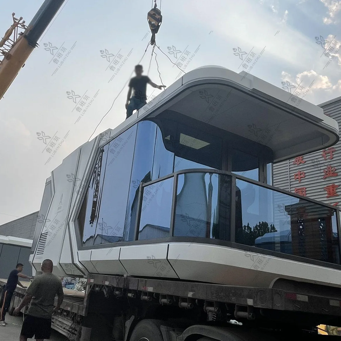 High Quality Building Safe Flexible Prefabricated Capsule Trendy House tiny house apple cabin