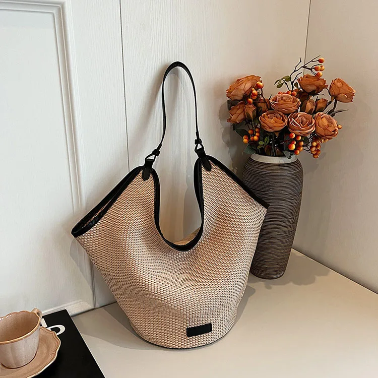 Armpit woven women new fashion casual contrast color striped tote commuting simple shoulder straw bag