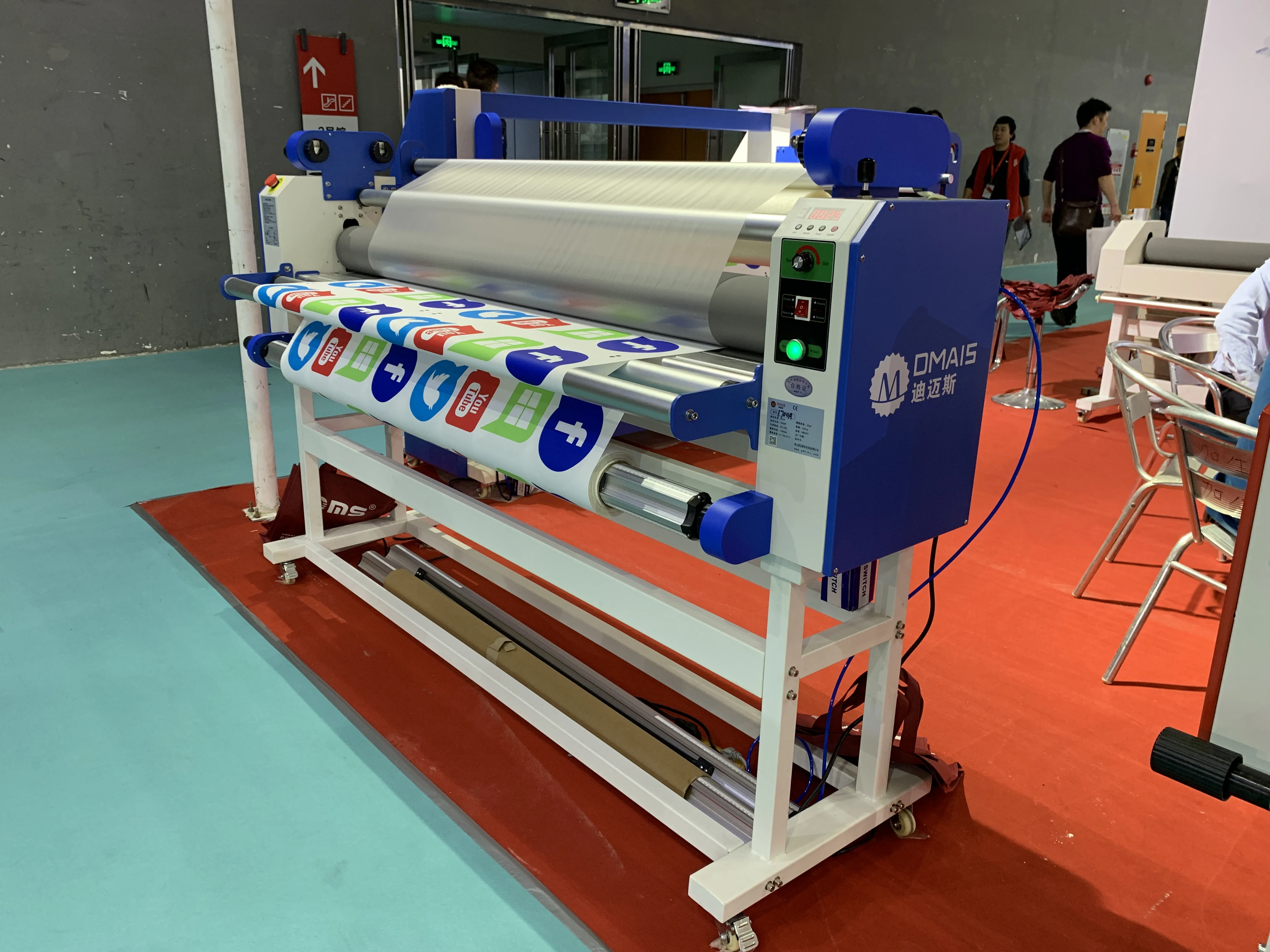 DMS-1700A Automatic 1700mm roll to roll laminator material hot and cold laminating machine