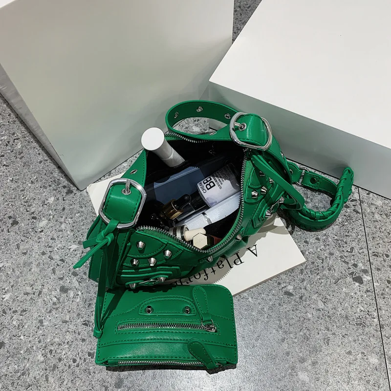 New Arrival Rivet Classic Motorcycle Pleated Messenger Crescent Shoulder Ladies Bag Girls Underarm Crossbody Bag