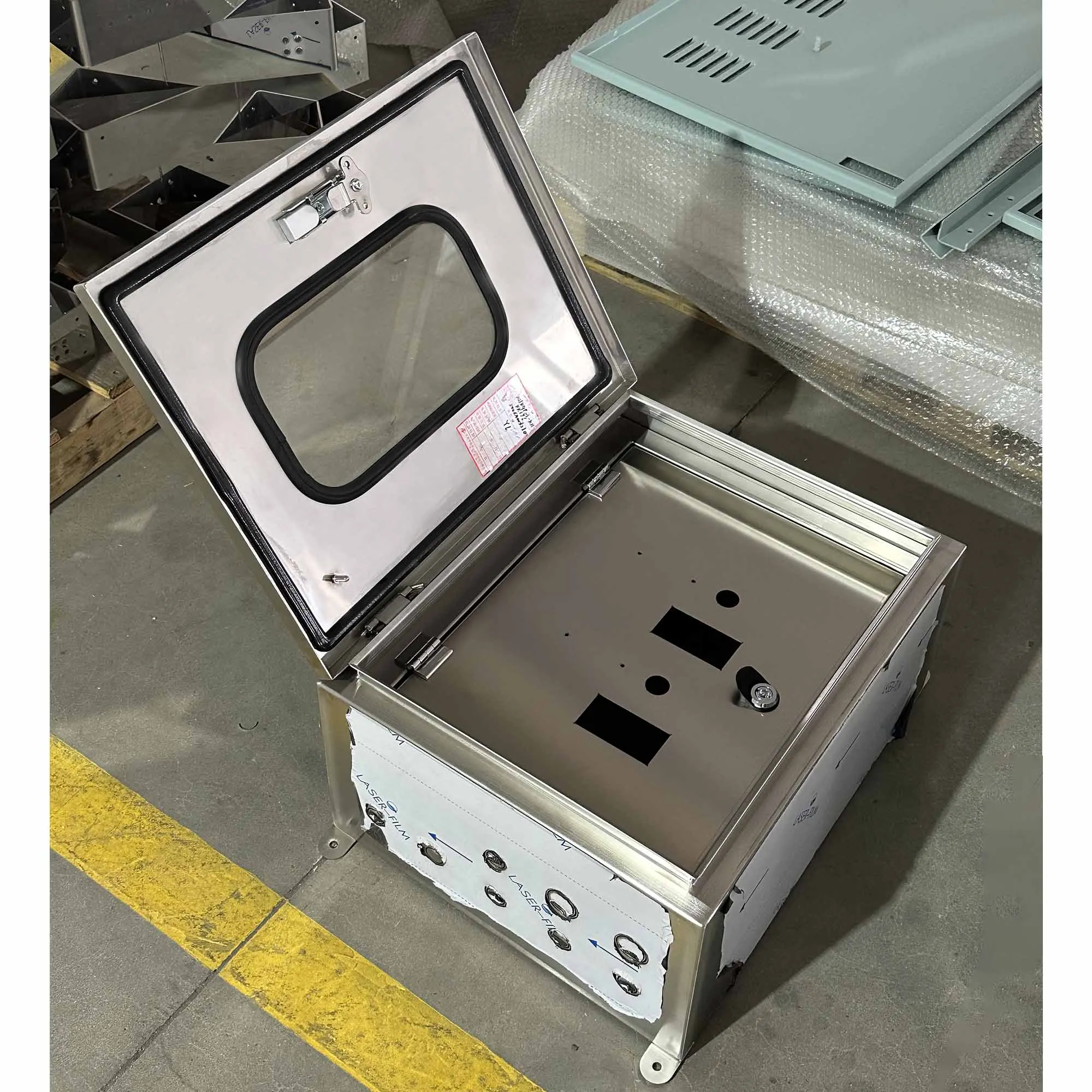 sheet metal process aluminum extrusion instrument chassis server case audio amplifier enclosure