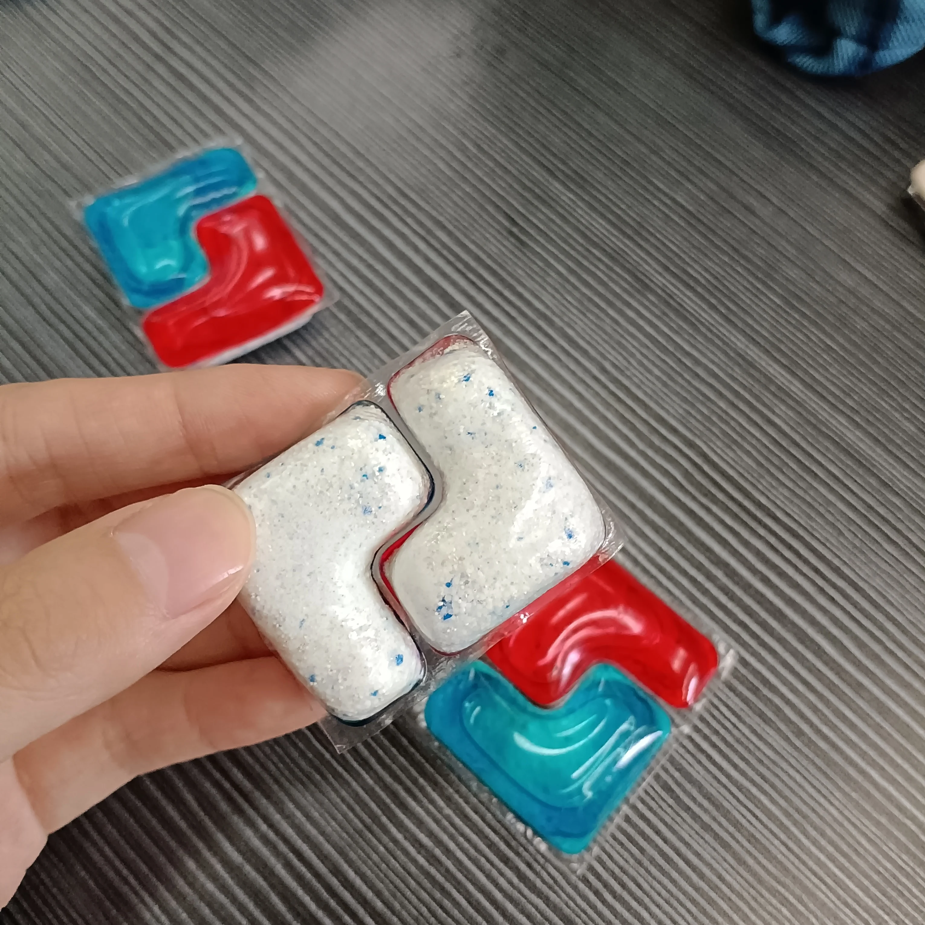 Капсулы для мытья посуды