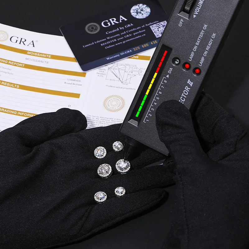 OEM VVS Diamond Earring 10K 14K 18K Solid Gold Round Cut Screw Back Moissanite Hoop Stud Earrings Men Women