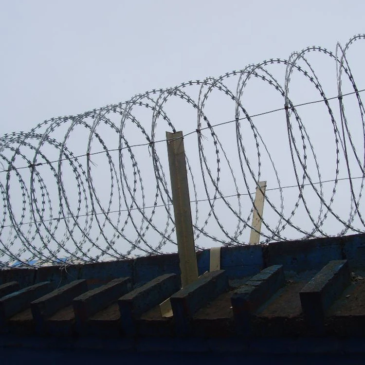 Caltrops barbed wire