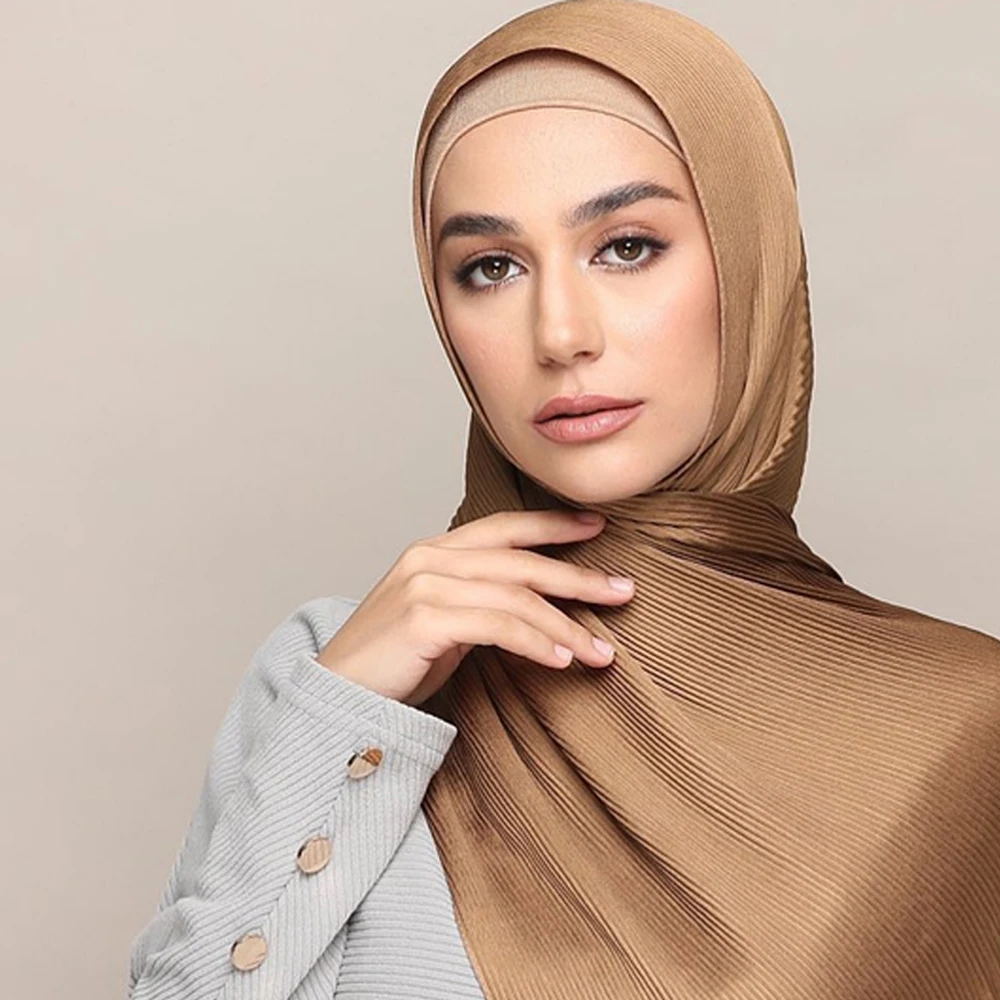 Newest High Quality  Malaysia Hot Selling Satin Pleated Hijab for Women Satin Hijab scarves