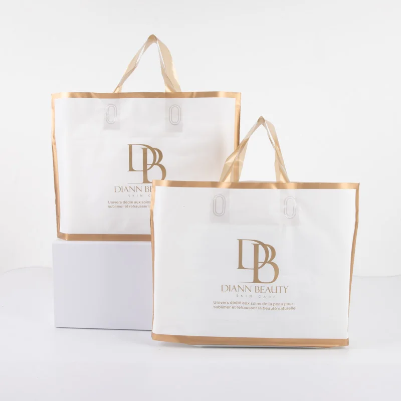 High Quality Boutique White Shopping Bag With Handle With Custom Logo Gift Plastic Shopping Bags For Clothes Packaging