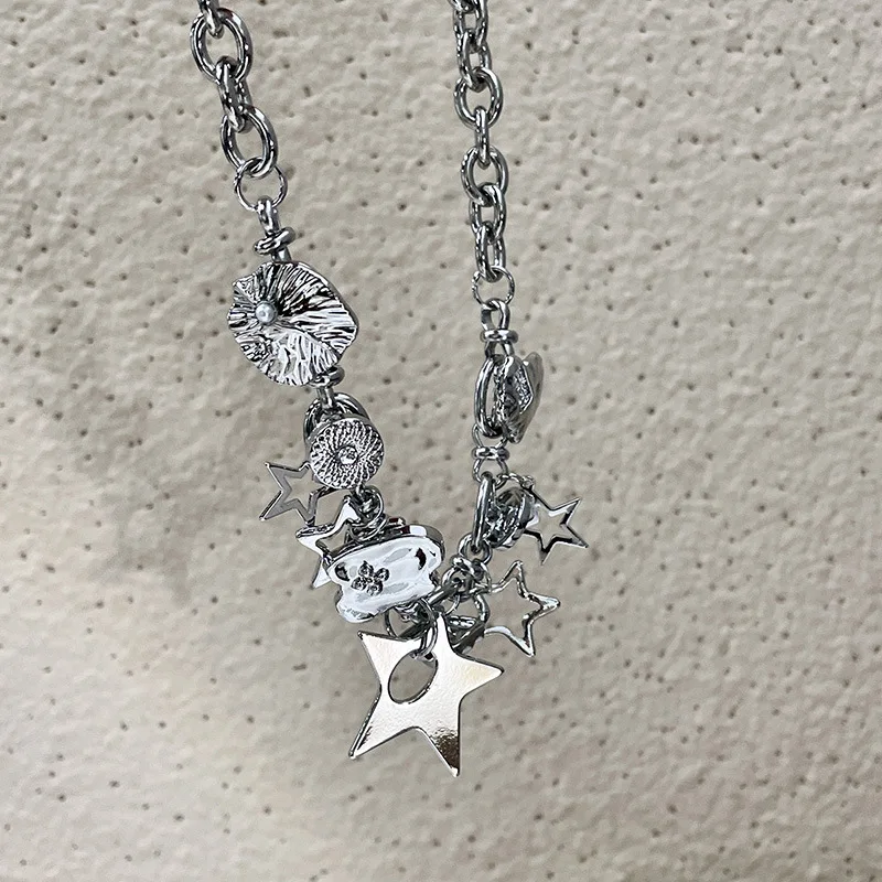 Niche jewelry heavy industry star necklace choker five-pointed star European and American clavicle chain trend necklace female