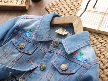 Детская одежда, новинка на весну, хлопковая джинсовая куртка с вышивкой сзади для девочек, детские джинсовые куртки для девочек