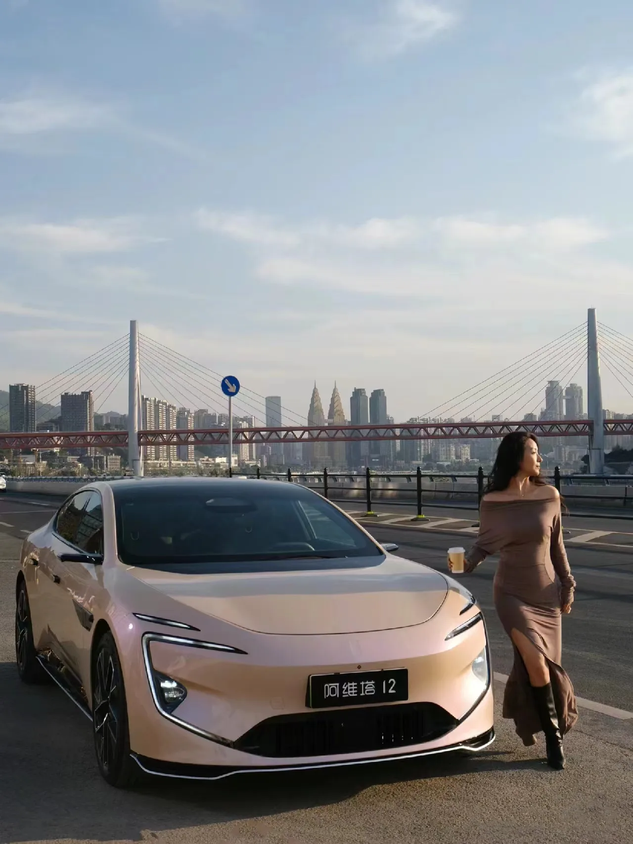 Bestselling Changan Huawei Avatr 12 electric cars adults automobile 5-seat with 3 carriages 4WD 21 inches tires