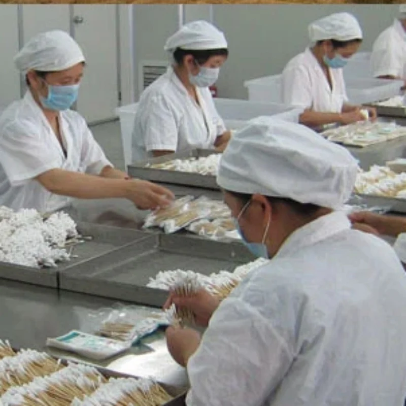 China CE Certified Iodophor Cotton Swab stick Medical Disinfection different type of Cotton Swab filled povidone iodine