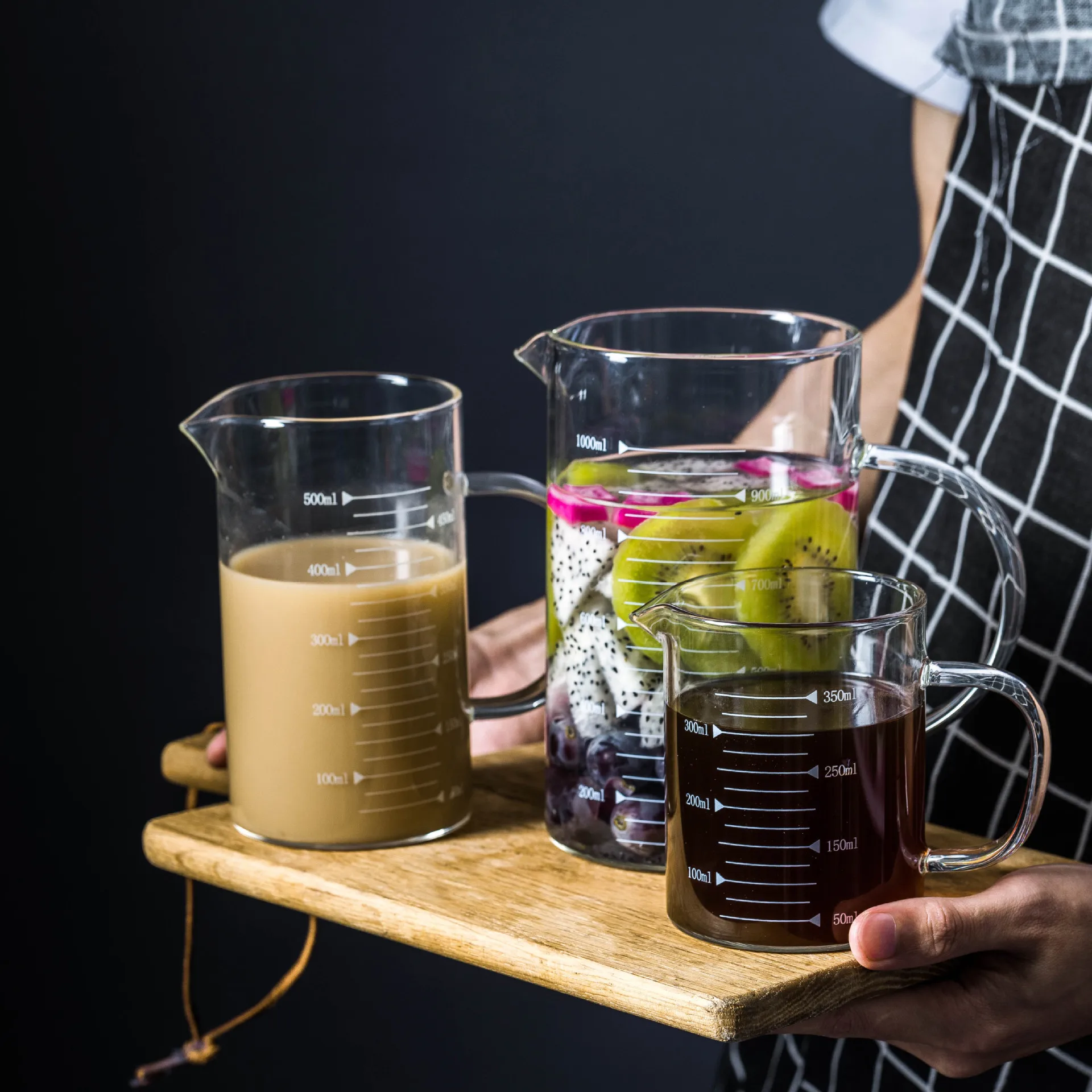 Handmade Craft Tools 11.8oz 16.9oz 33.8oz high borosilicate glass Measuring Cup for kitchen With bamboo cover