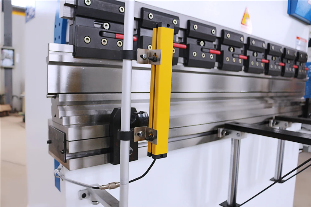 30Ton 1200mm mini press brake small bending machine for box