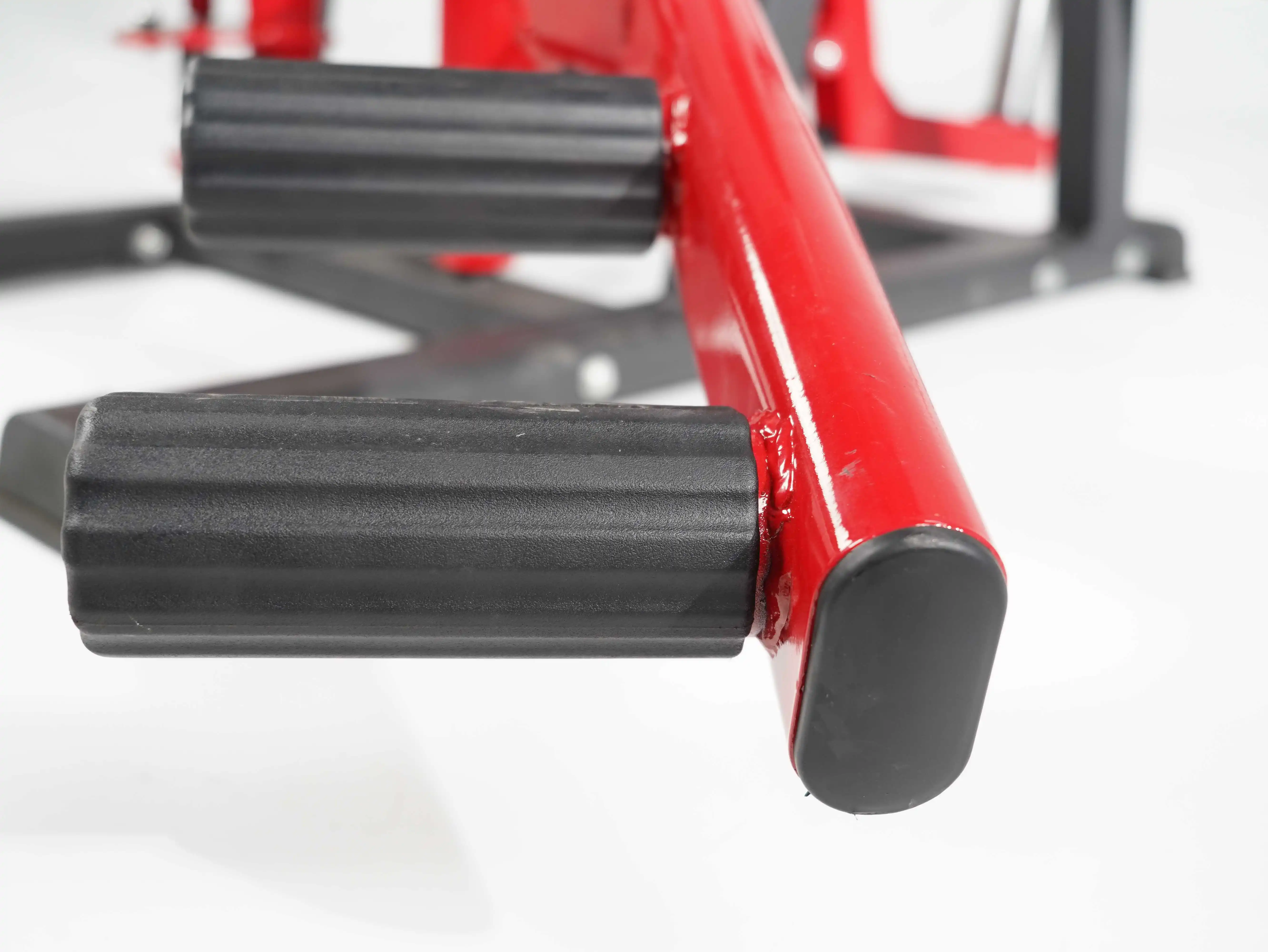IUNNDS Wholesale Adjustable Seated Multi-functional Leg Curl Leg Extension Plate Loaded Machine Gym Equipment