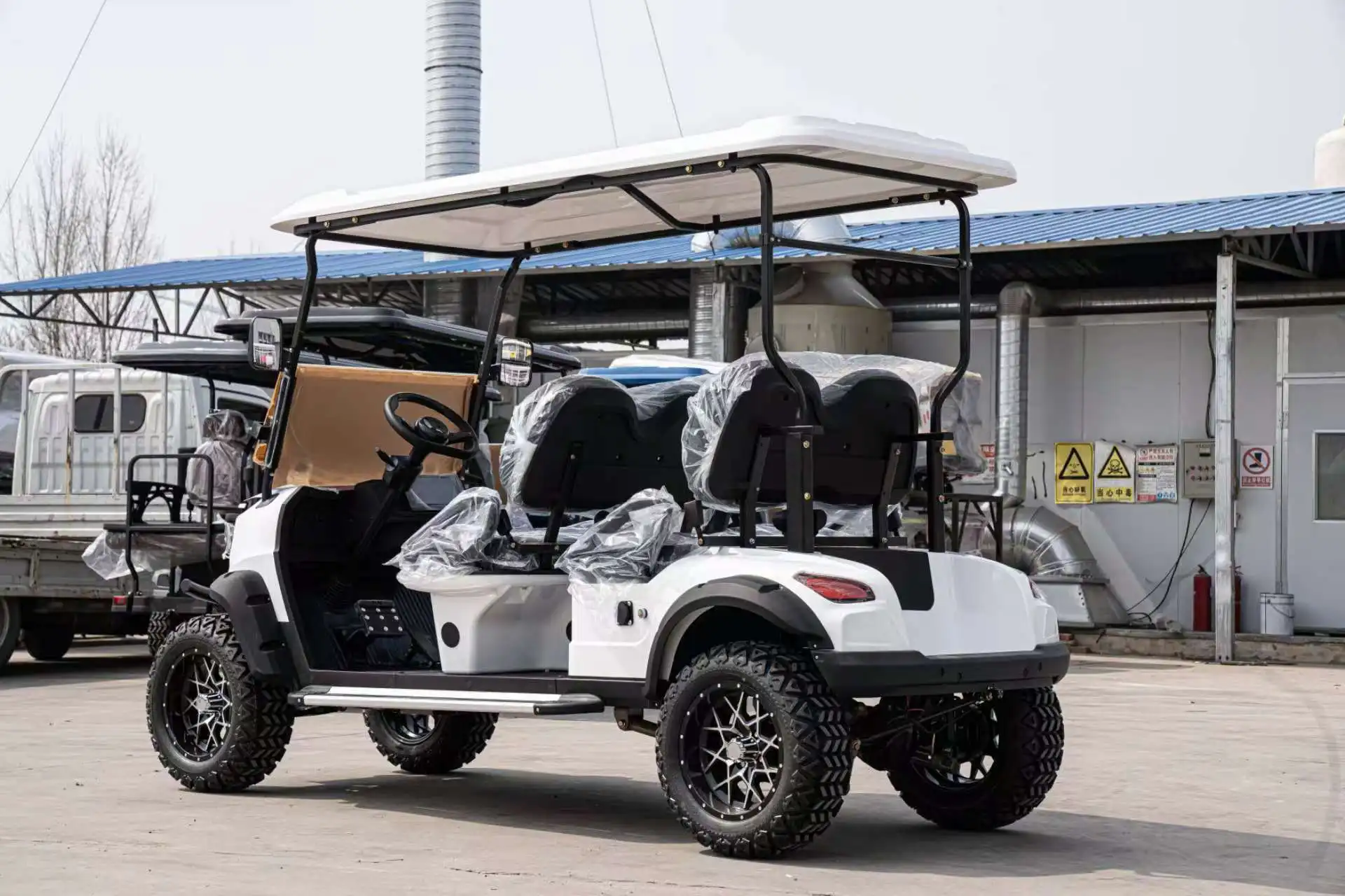 2024 Hot Selling China Cheap High Quality 2 4 6 Seat Touring Car Electric Golf Cart