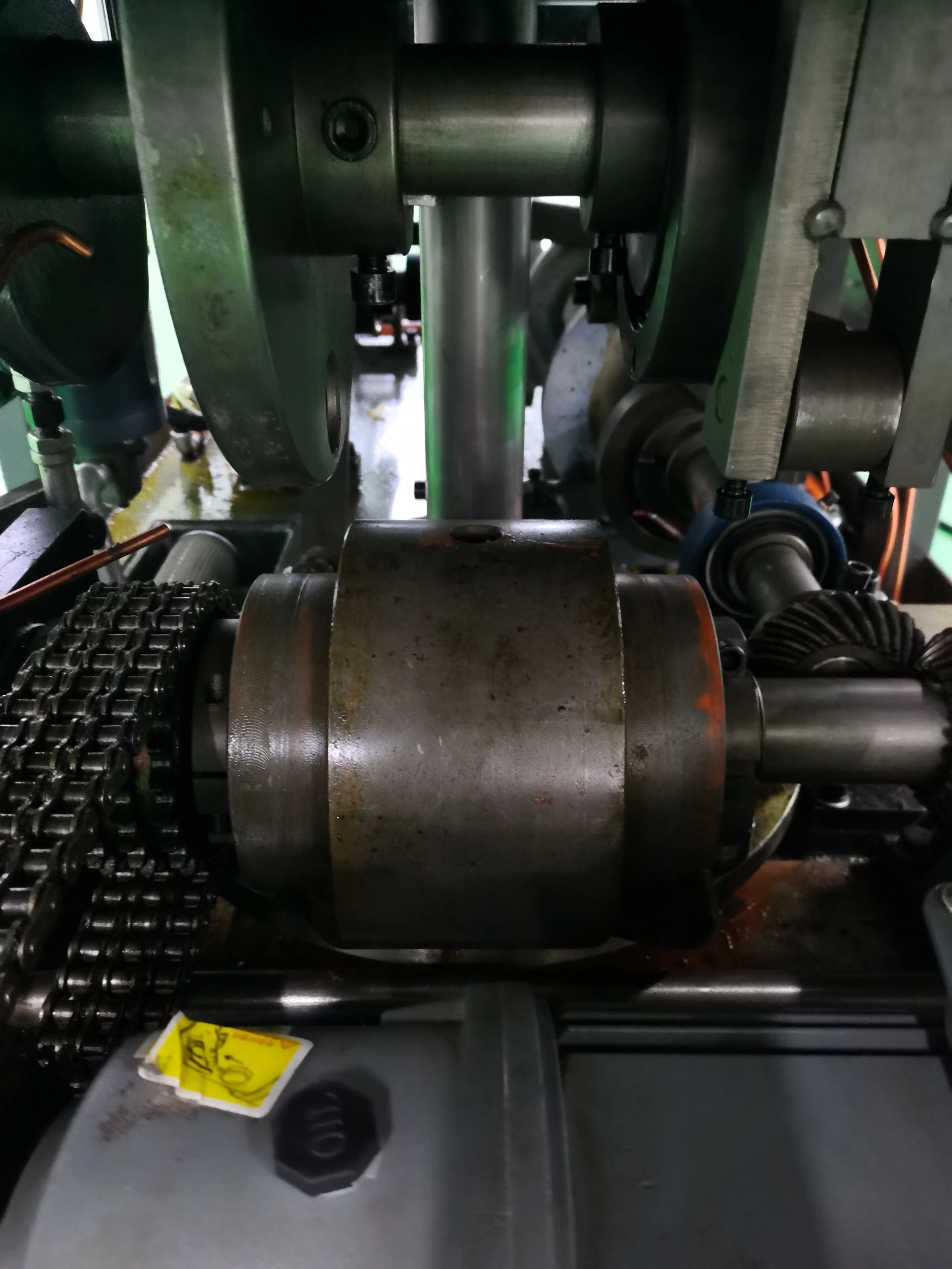 
90 Pieces Per Minute Automatic High Speed Paper Cup Machine 