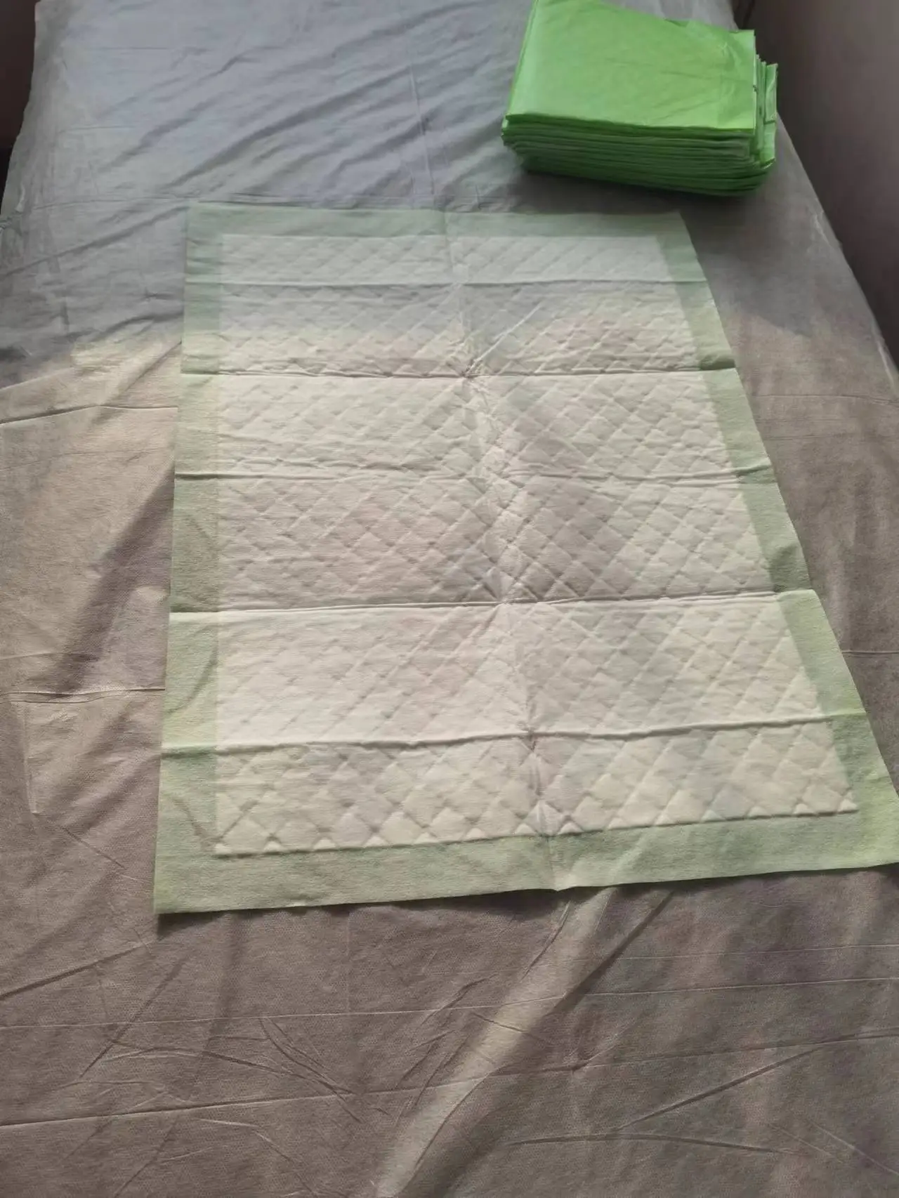 Wings Underpad Polymer Impregnated Tissue Disposable Underpads biodegradable underpad