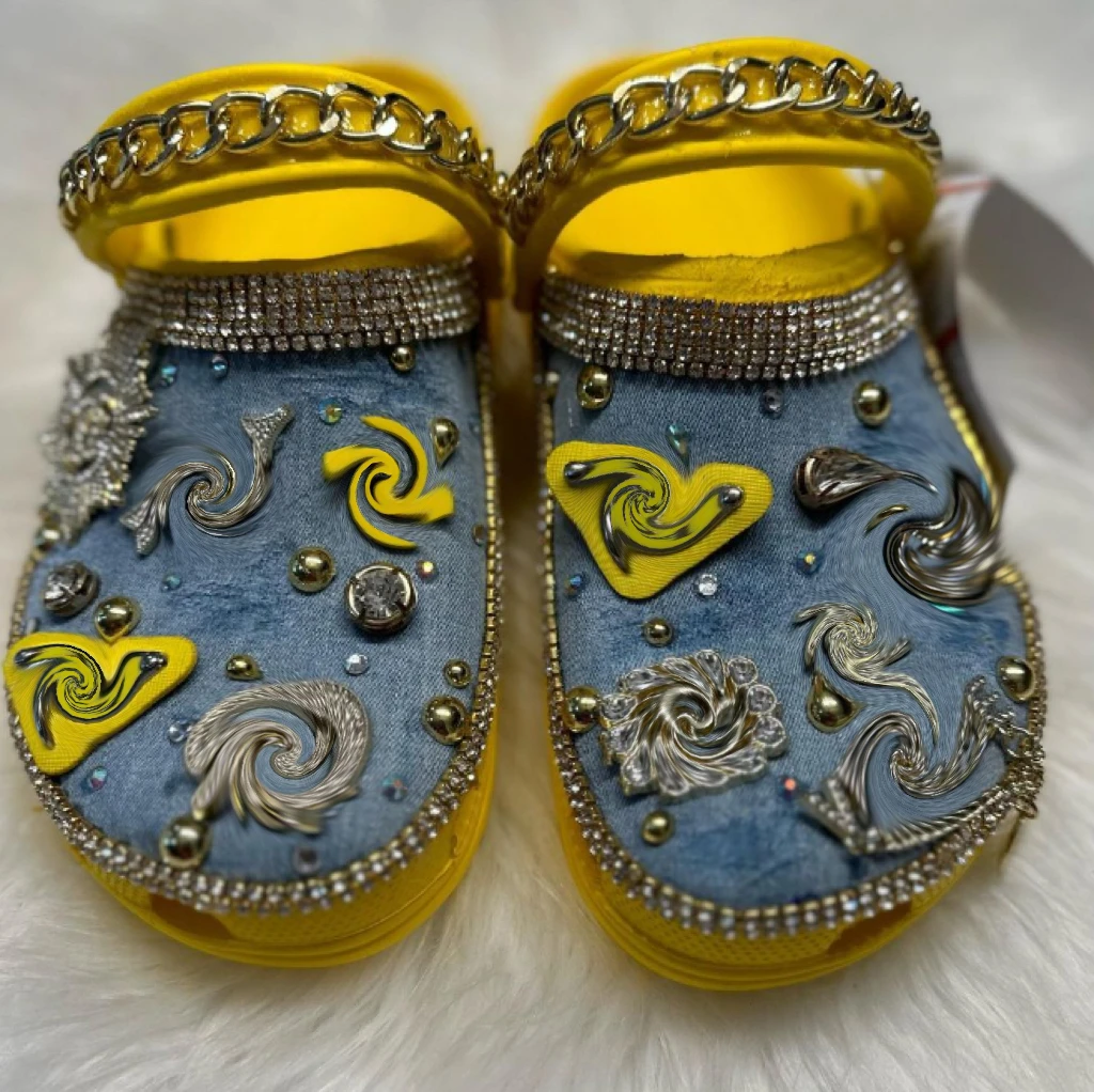 OEM Croc Shoes Luxurious Brand Bling Bling Crystal Rhinestone Diamond Shoe Bling Charm Custom Design Upcycle Shoes