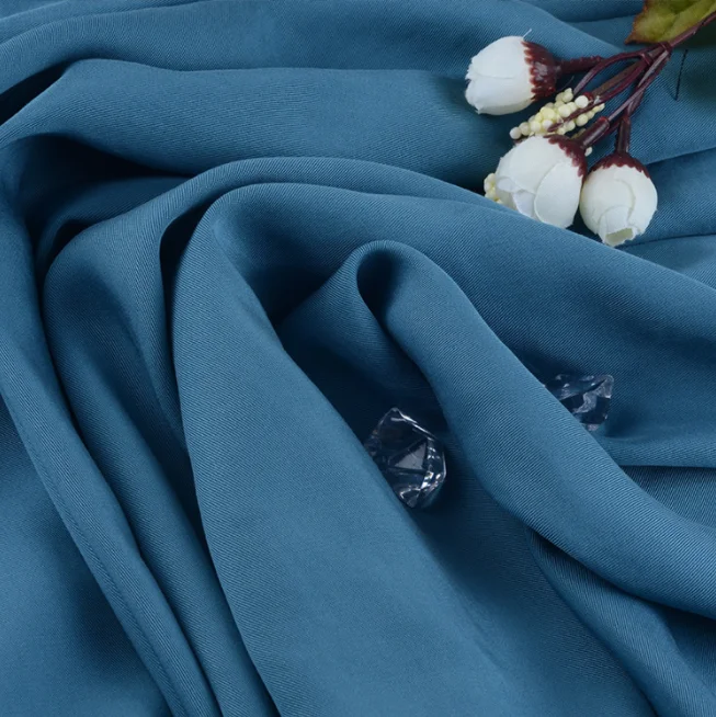 Экологически чистая ткань однотонная окрашенная Tencel Twill для