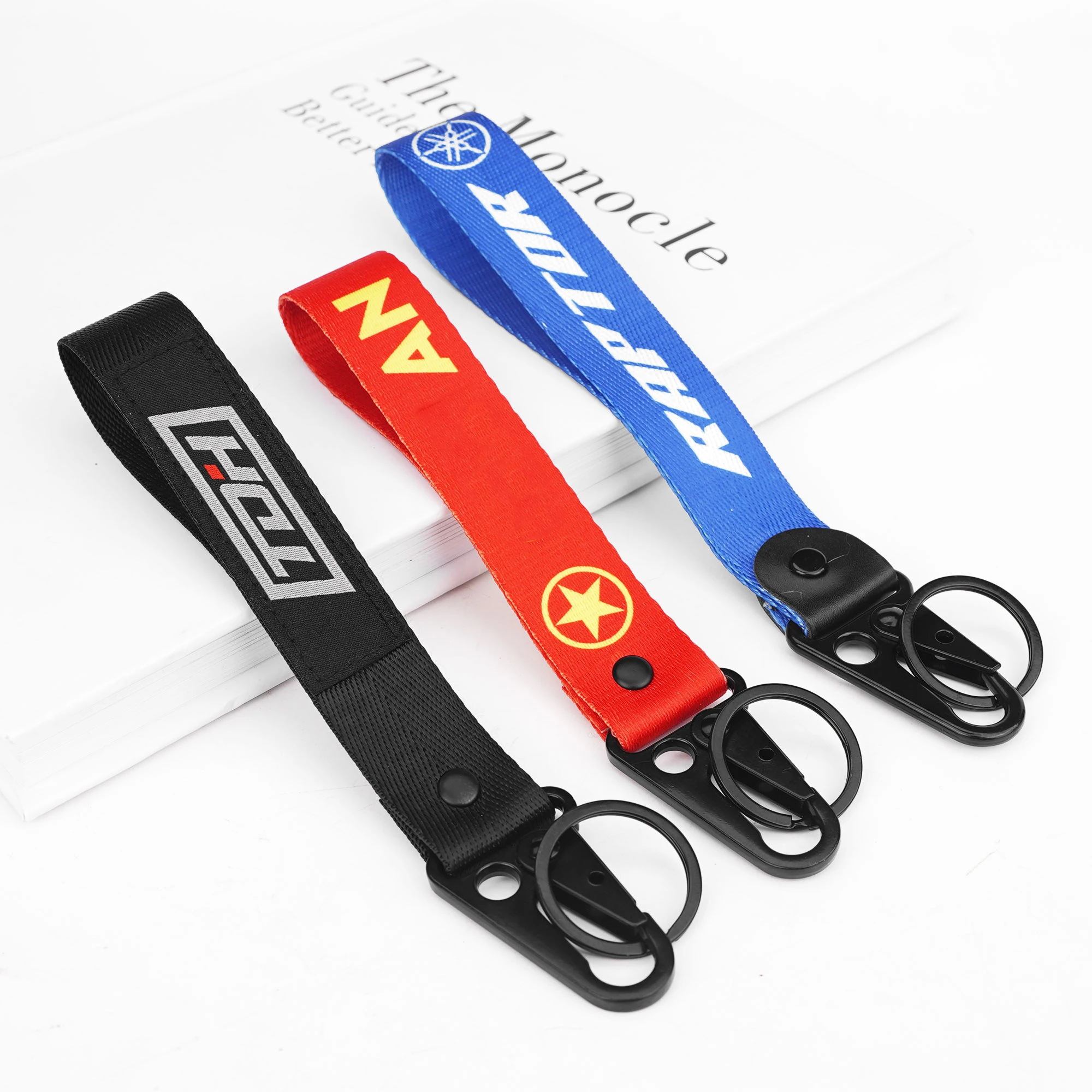 Ремешок для ключей на запястье