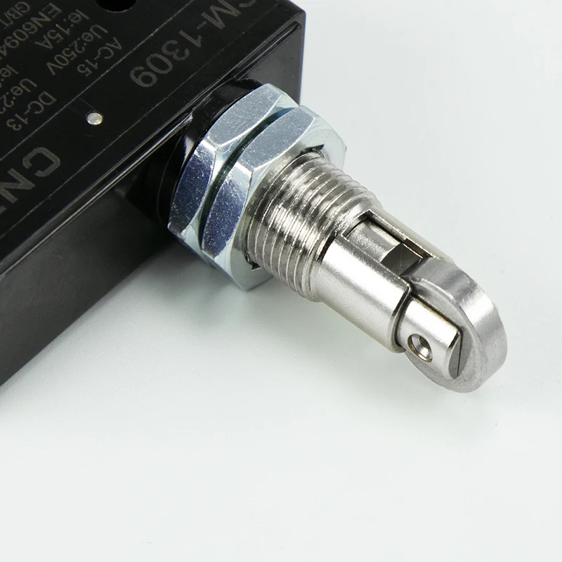 wholesale CNTD Electric microswitch CM-1704 horizontal Limit travel switch reset short handle with roller