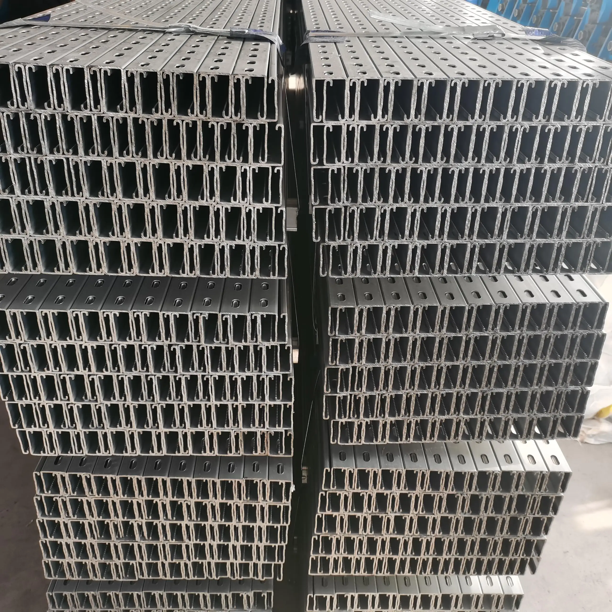 Hot dip galvanized 41x82 double channel powder coated c channel solar panel strut channel