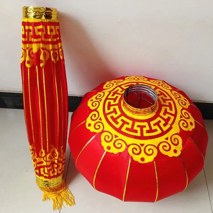 Traditional Chinese Outdoor Red Lantern New Year Decoration
