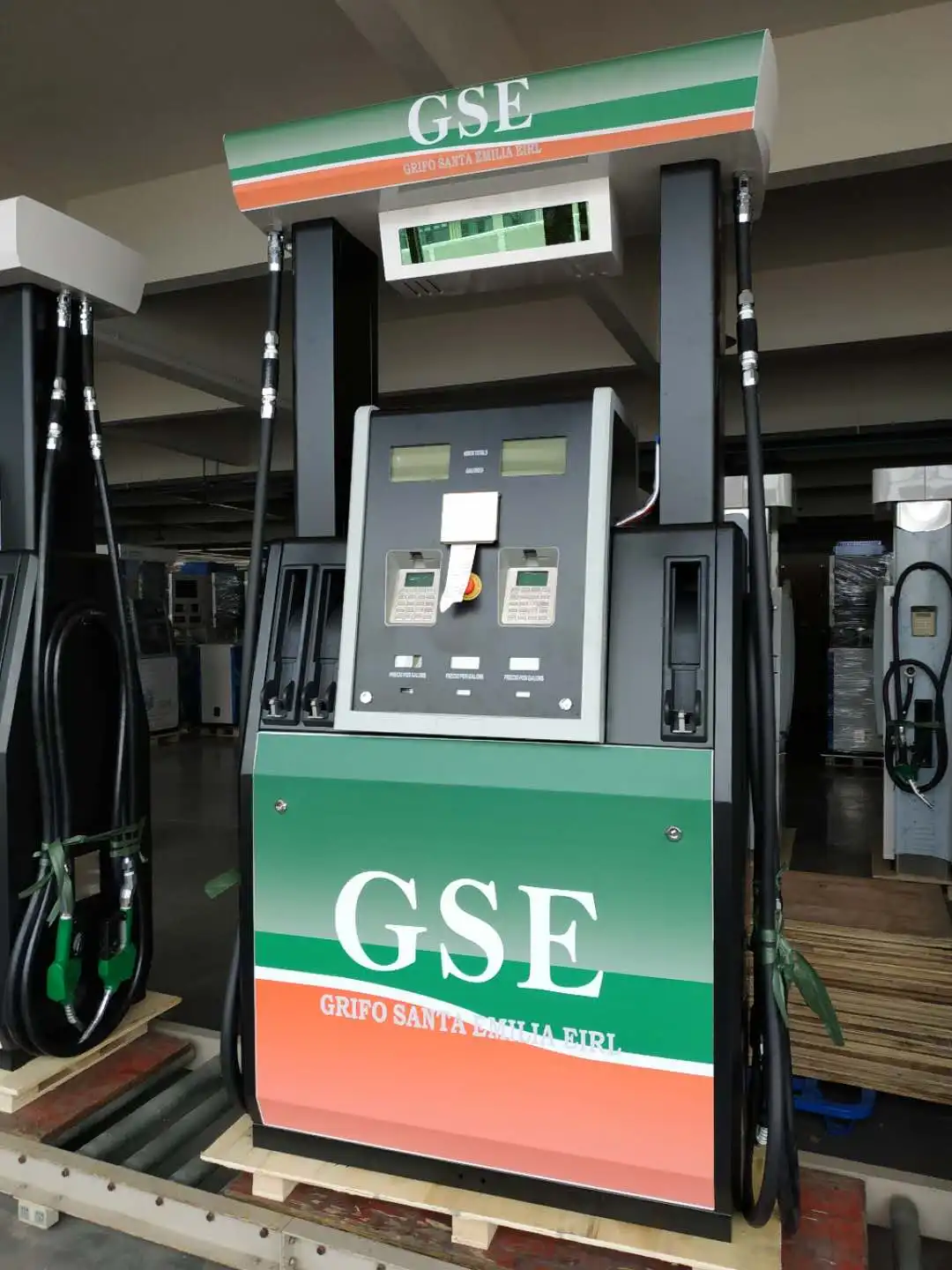 Wayne Model 3-Product&6-Hose Fuel Dispenser Pump for Gas Station