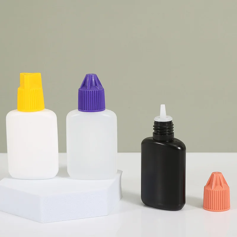 HDPE Plastic Empty 3ml 5ml 10ml 15ml Eyelash Glue Bottle Square/Round Shape Screw Cap Matte Finish Bottle