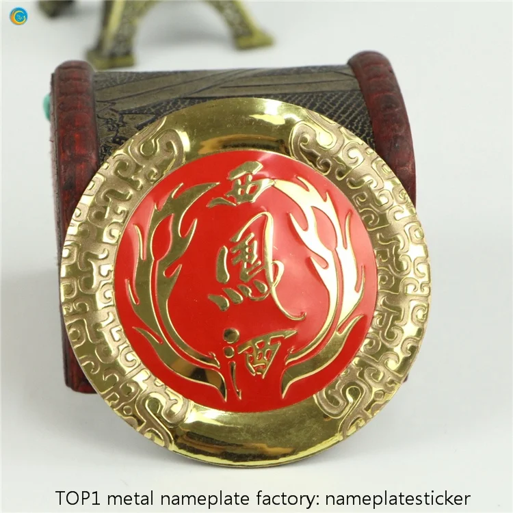 
metal badges 