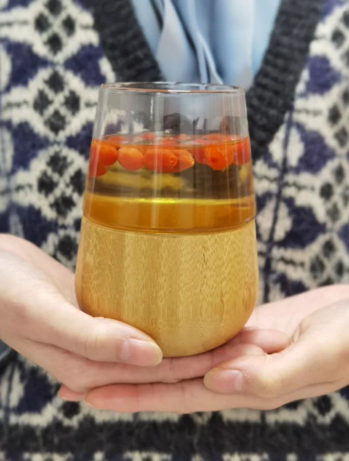 Promotion double wall coffee or tea Glass cup with silver and bamboo bottom