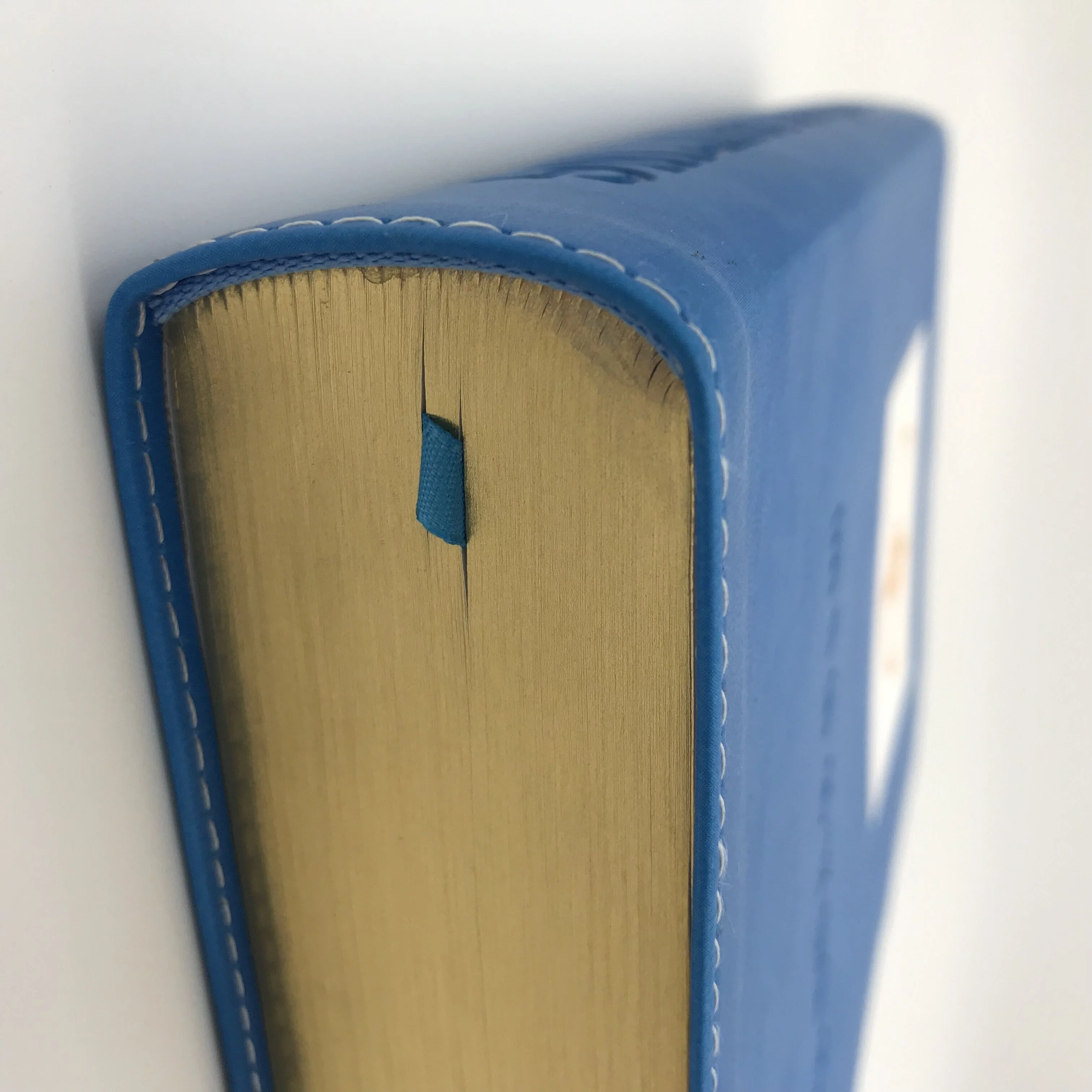 China Custom Printing Holy King James Bible Wholesale customized bible printing