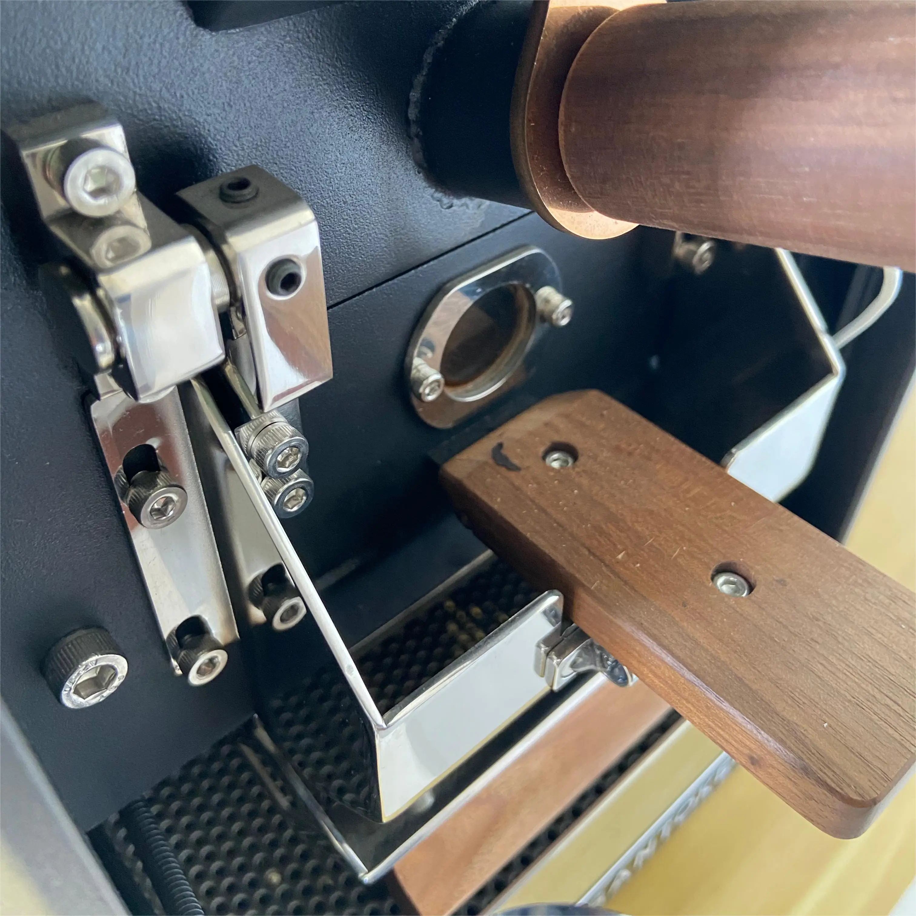 Santoker Small 300g Coffee Roaster Machine Electric Coffee Beans Machine for Home Roasting