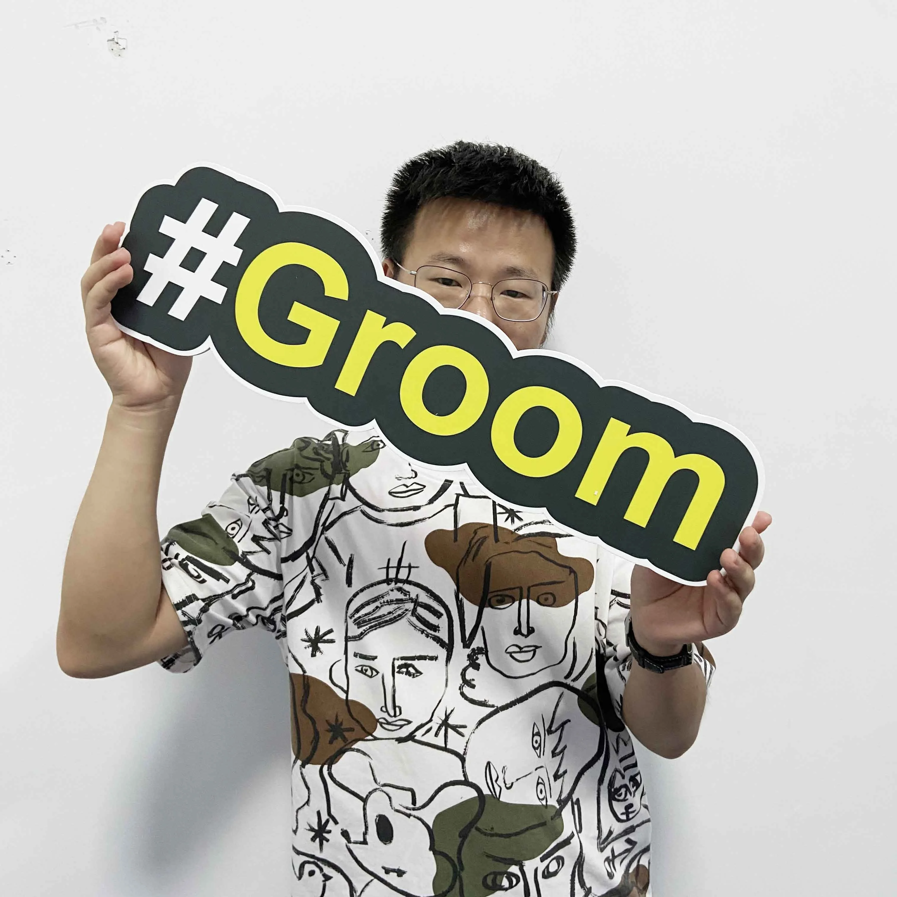 Custom Big Hands UV Digital Printing 5mm PVC foam board Big Props for Parties Decoration