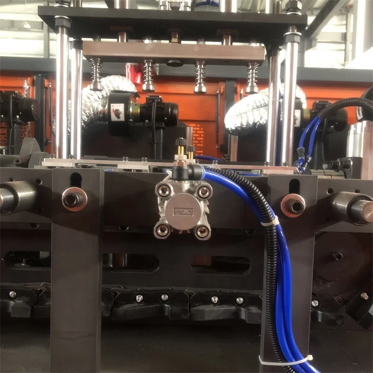 Automatic Stretch Bottle Blowing Blow Moulding Machine China