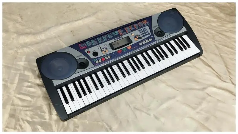 YAMAHAS PSR260 portable music organ POWER Keyboards 61Key big sound E piano refurbished