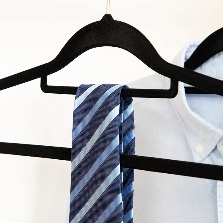 YIKAI Wholesale Factory Custom Hanger Durable Plastic Velvet Hangers Black Hangers for Clothing