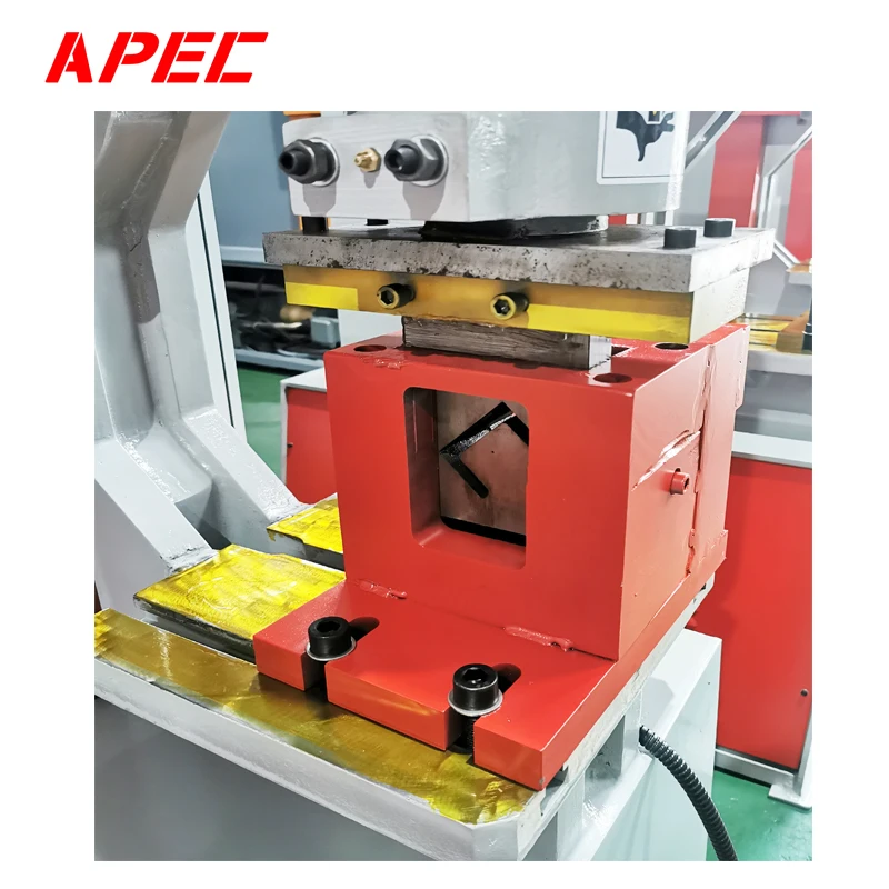 Steel puncher metal plate punch hole hydraulic press punching machine