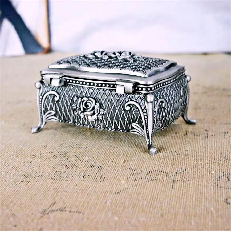 Manufacturer Directly Sale Metal Carved Flower Jewelry Box Creative Gift Zinc Alloy Vintage Ornament Box