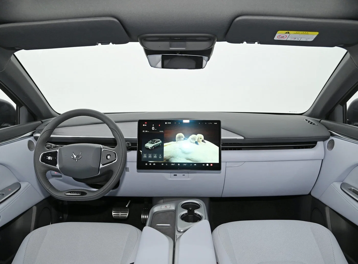 Premium Arcfox Alpha T5 Compact SUV: New Energy Vehicle