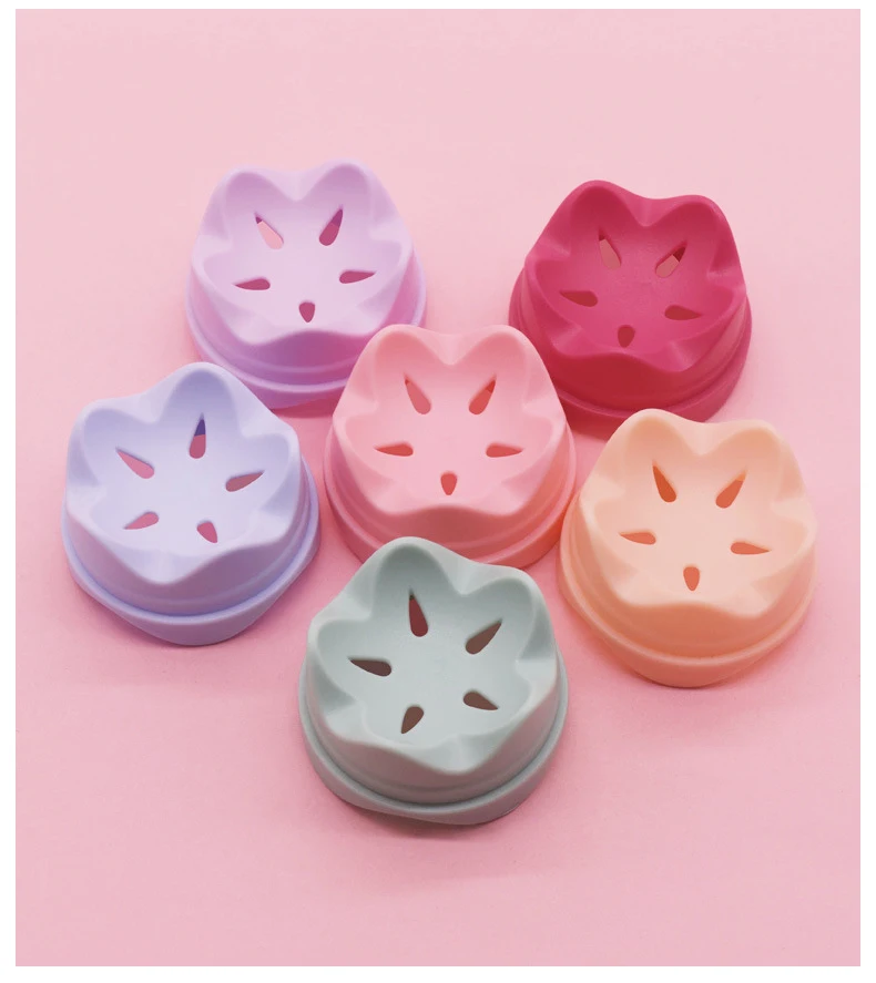 
Hot Selling Cosmetic Blender Travel Makeup Sponge Storage Carrying Case Blender Holder Makeup Sponge Holder 