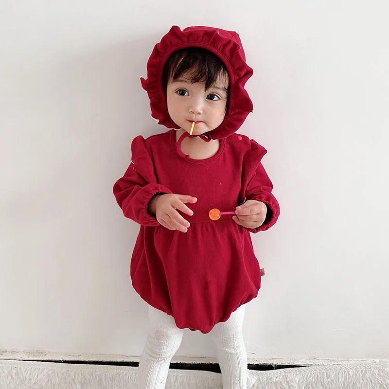 
2020 hot Sample free wholesale boutique organic cotton newborn Rompers baby clothes 