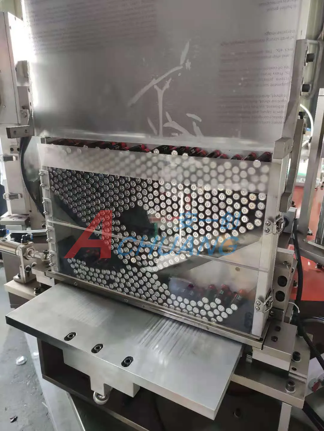 AC-350 Automatic card blister  packing machine for AA AAA battery  with auto battery feeder