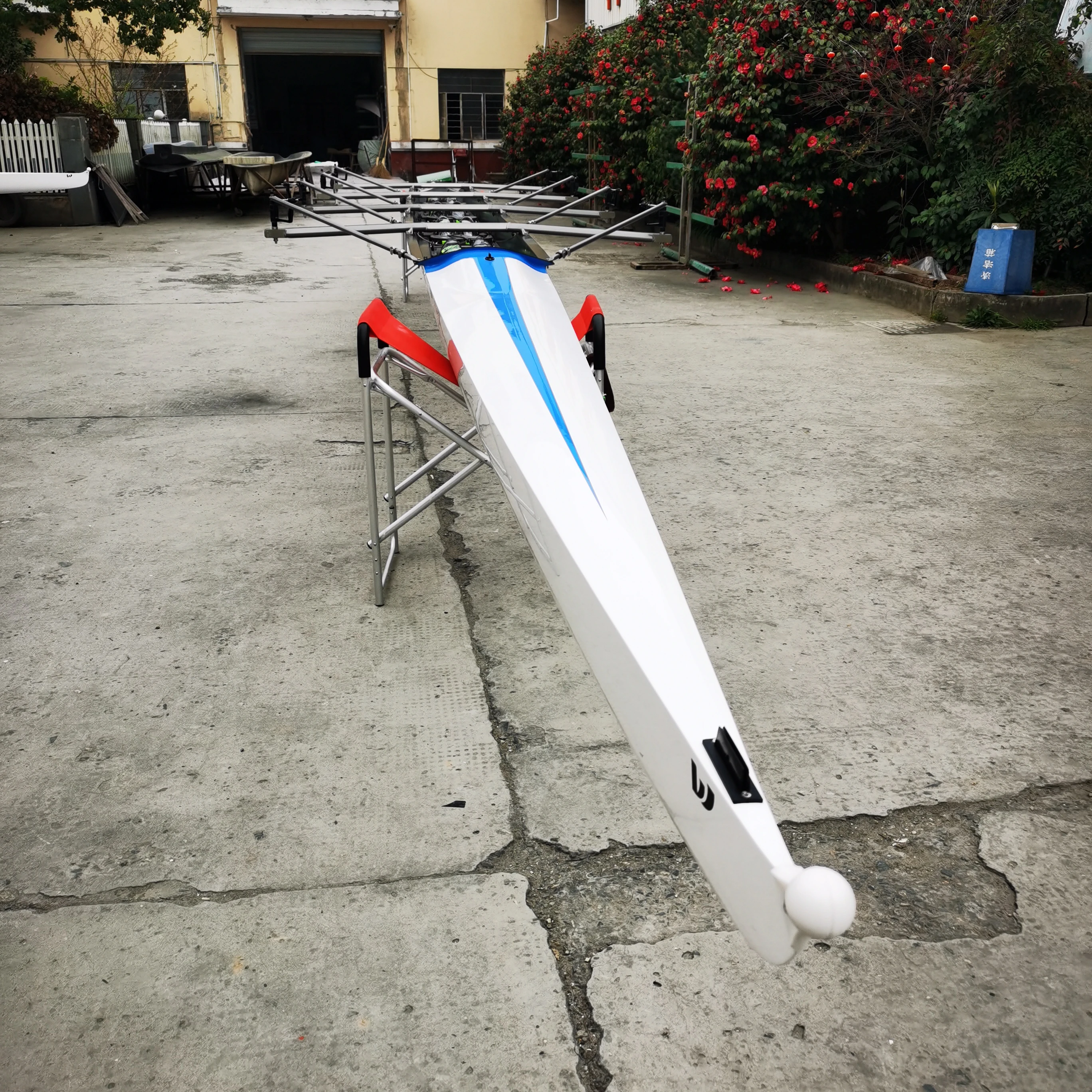 Дешевая оптовая продажа модный дизайн водная лодка гоночная гребная