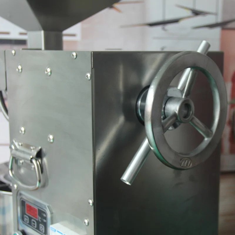 Automatic Small Oil Press Machine Home User Presser Olive  Peanut sunflower Seed Copra oil processing machine For Kitchen