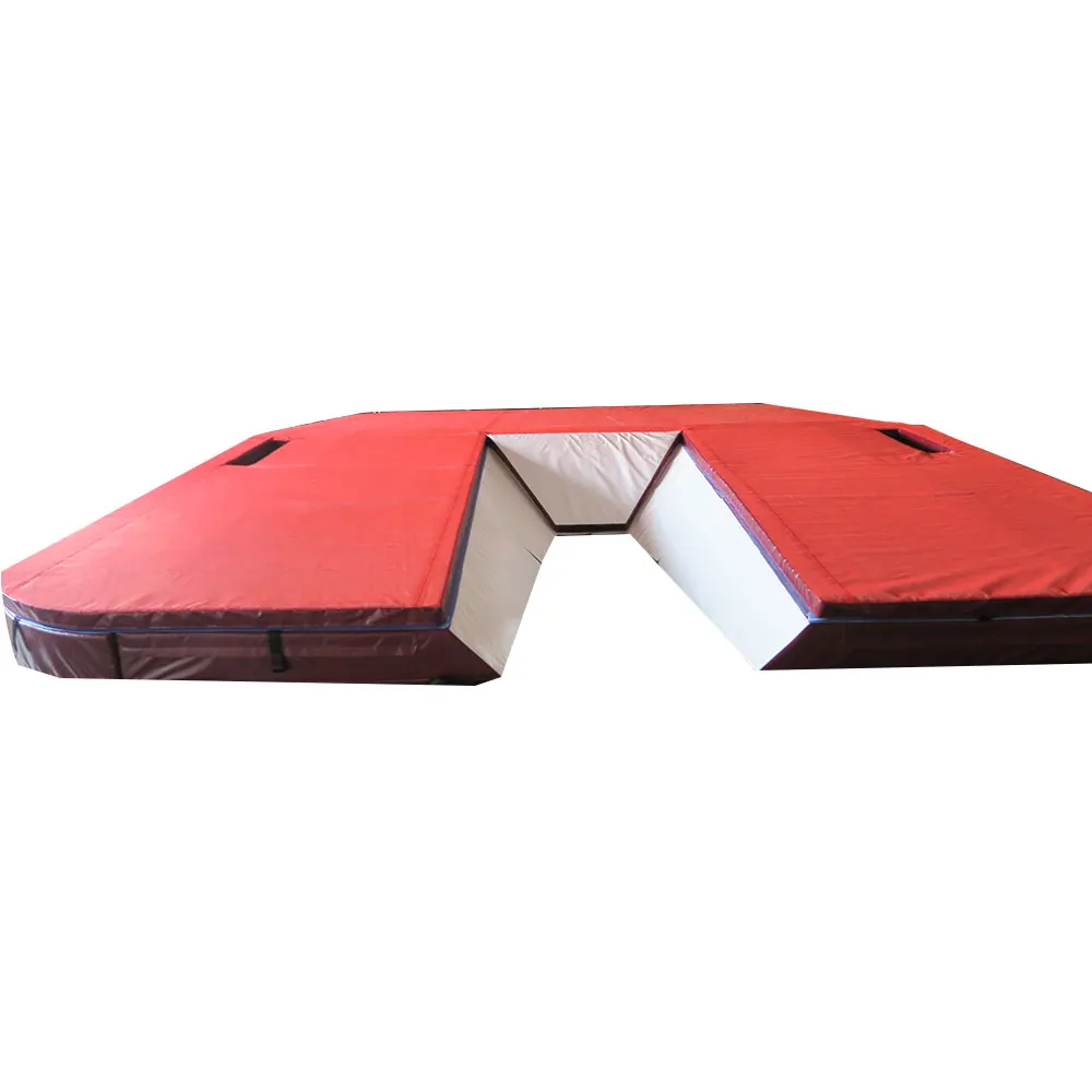 Pole vault height protection mat with three layers of heavyweight foam sponge